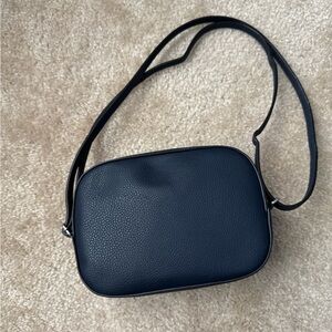 LIKE NEW Uniqlo Navy Small HandBag or Crossbody